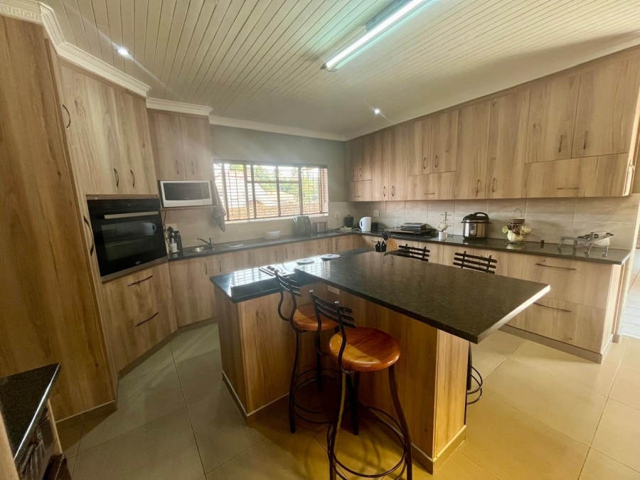 3 Bedroom Property for Sale in Flimieda North West